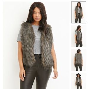 COPY - Plus size faux fur vest